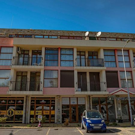 Menada Crystal Park Apartments 써니비치 외부 사진
