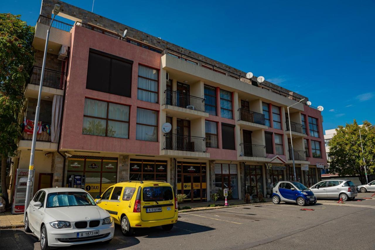 Menada Crystal Park Apartments 써니비치 외부 사진